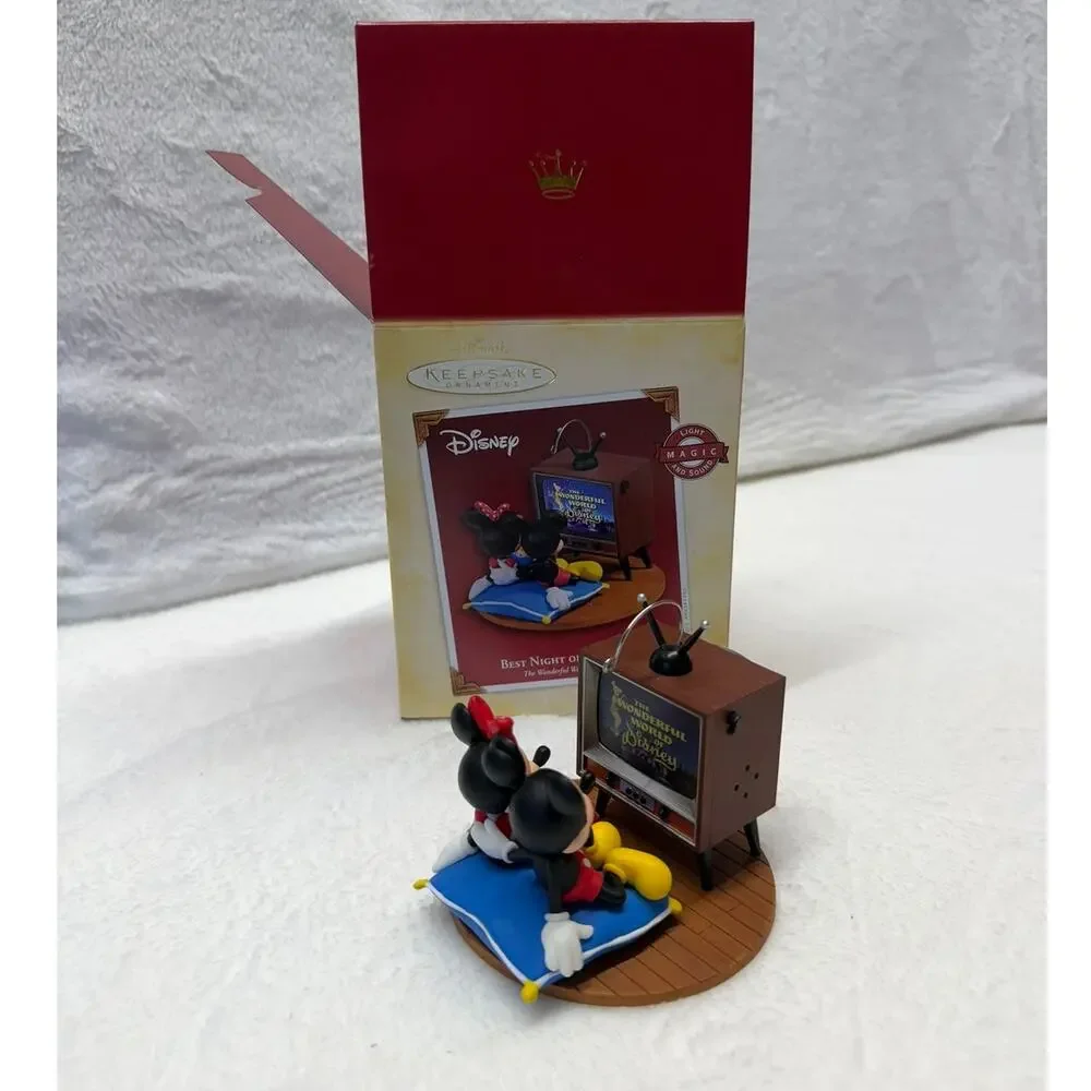 Hallmark Keepsake Ornament Mickey & Minnie Disney‎ TV Lights Sounds 2005